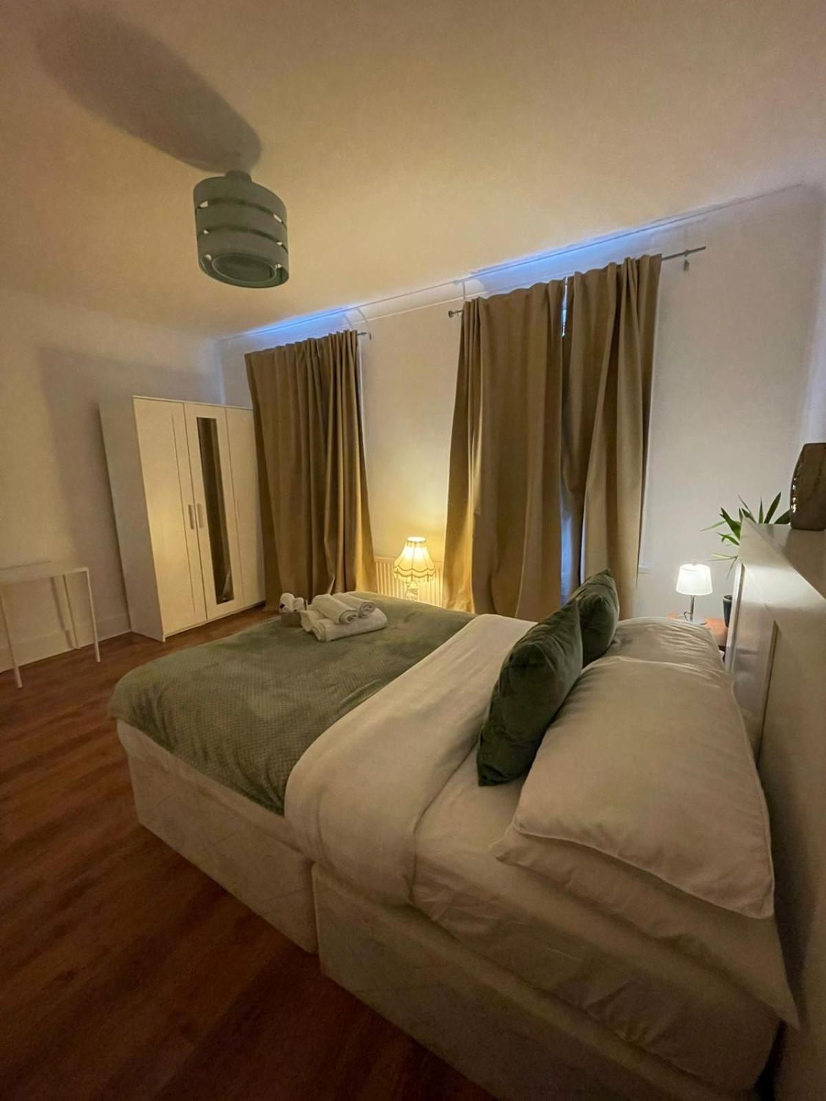 Park View Homestay Баркинг Экстерьер фото